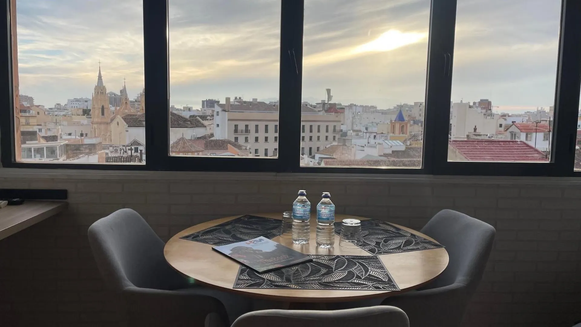 Apartmán H2M Andres Perez Loft En Casco Historico Màlaga